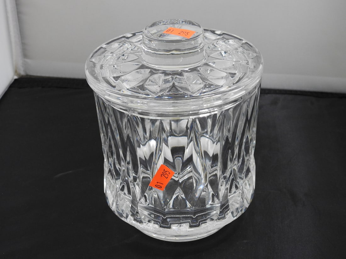 Lead Crystal Eagle Paper Weight (1 of 8)