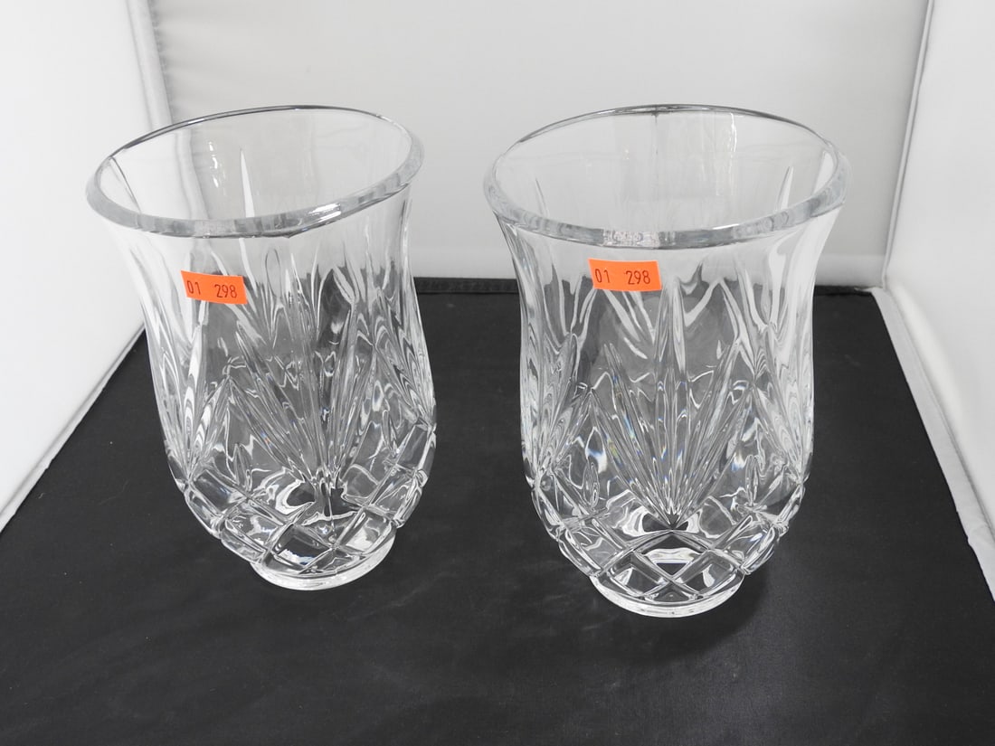 Lead Crystal Hurricanee Shade Set of 2: Lead Crystal Hurricanee Shade Set of 2. Set of 2 - paired with Lot 301 - Sold separately - Base Measure 2.5 in Approx. 7 x 9.5 x 4.5 in.