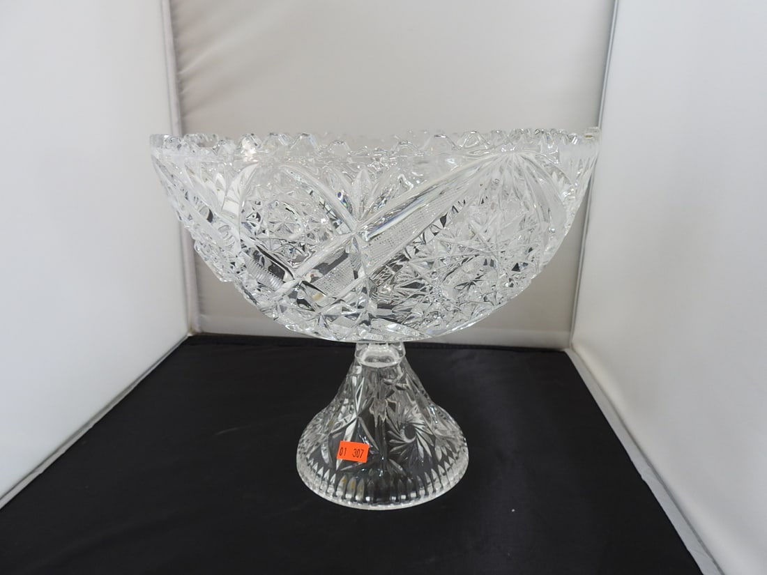 Lead Crystal Fruit Bowl: Lead Crystal Fruit Bowl Approx. 8.5 x 10 x 10 in.