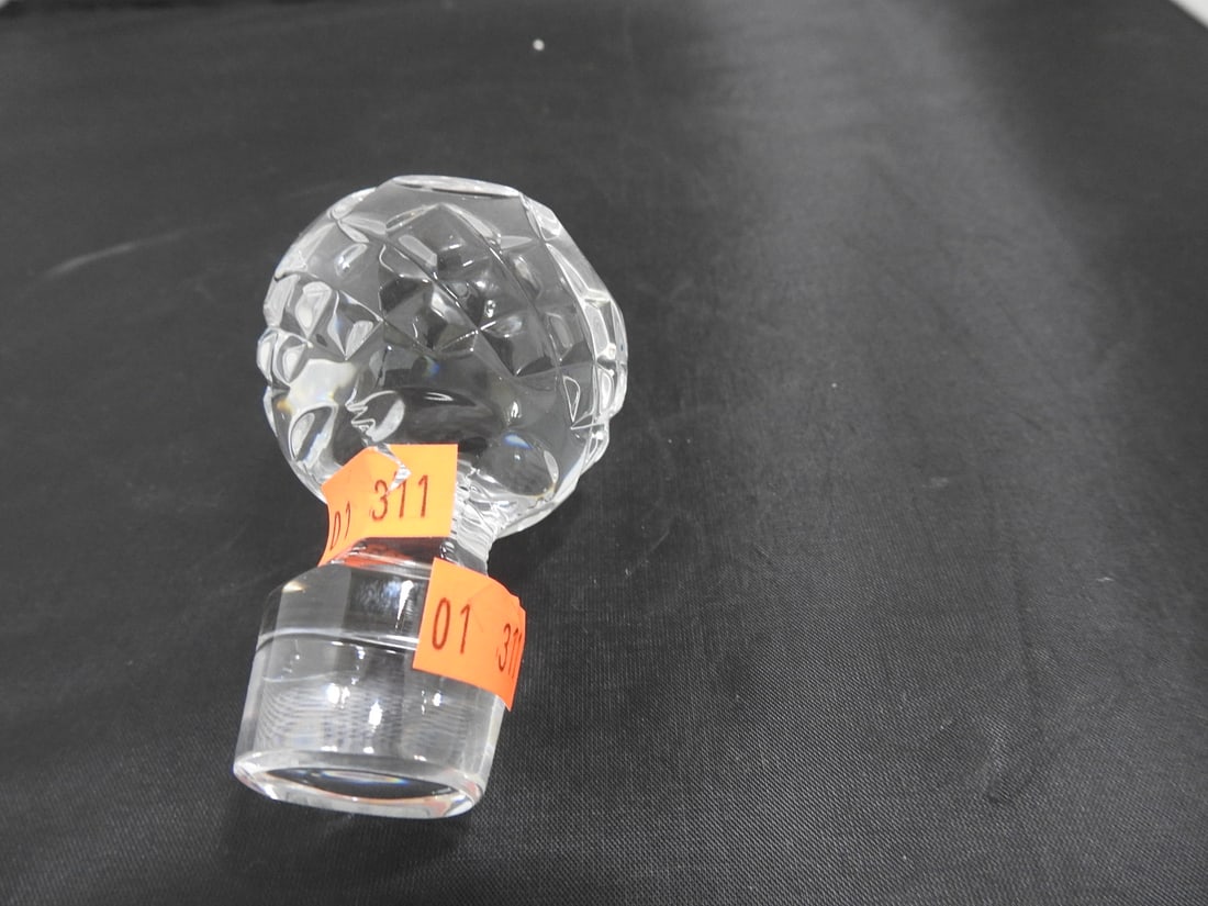 Lead Crystal Decanter Stopper: Lead Crystal Decanter Stopper. Stopper only - 1 in opening base Approx. 3.5 x 2 x 2 in.