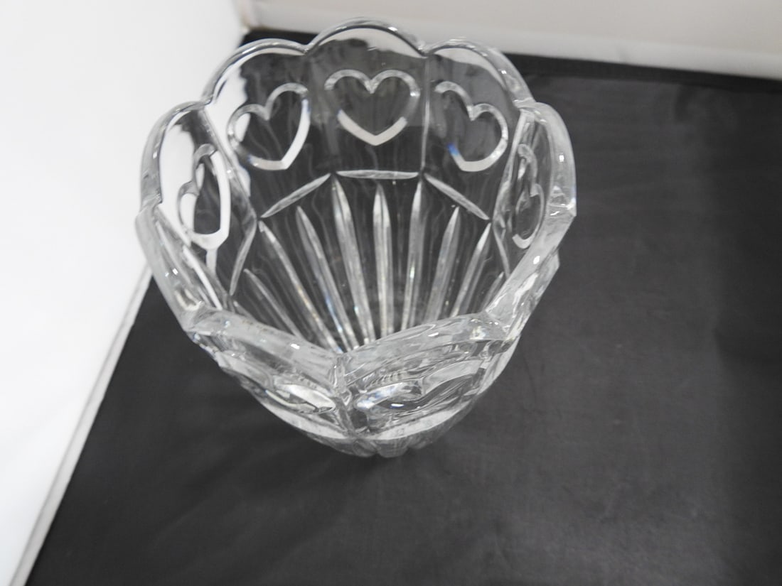 Lead Crystal Heart Vase - 6