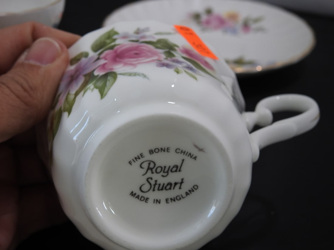 Set of 3 Vintage Bone China Teacup and Saucers - 7