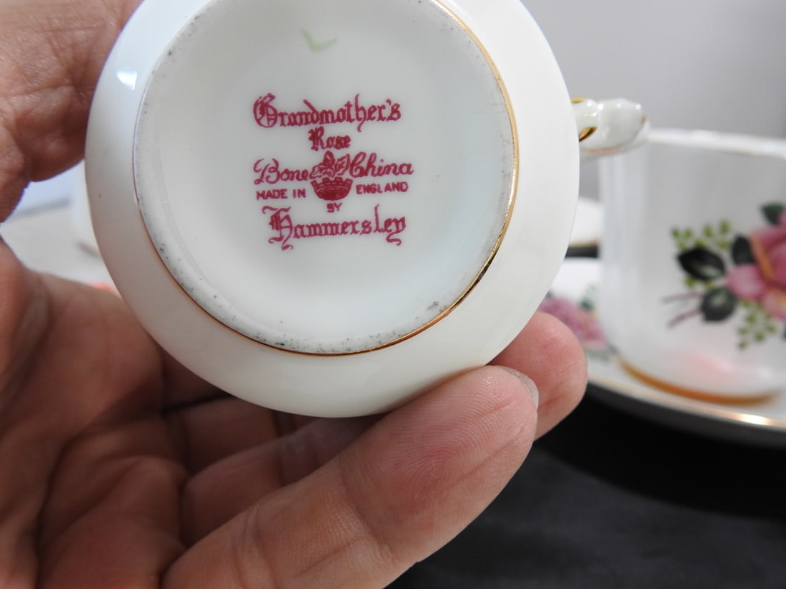 Set of 3 Vintage Bone China Teacup and Saucers - 8