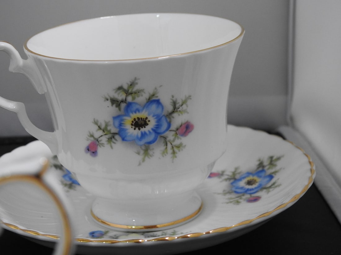 Set of 3 Vintage Bone China Teacup and Saucers - 3