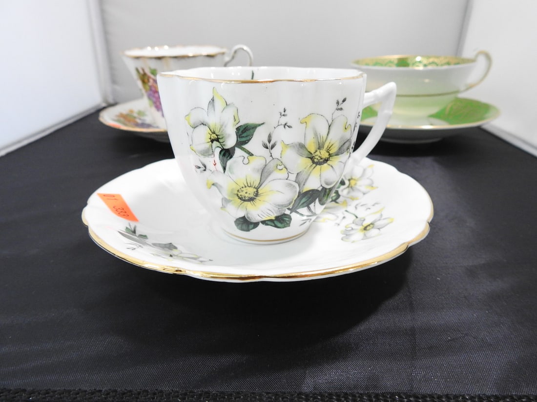 Set of 3 Vintage Bone China Teacup and Saucers - 2
