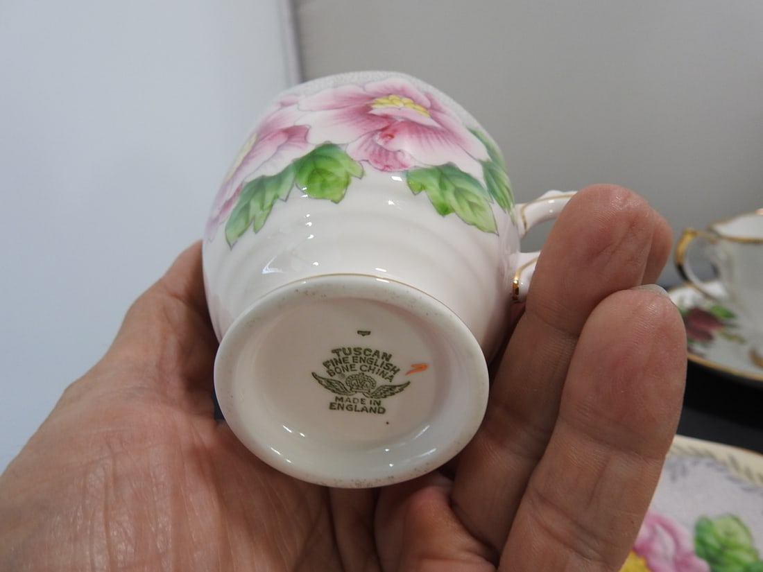 Set of 3 Vintage Bone China Teacup and Saucers - 5