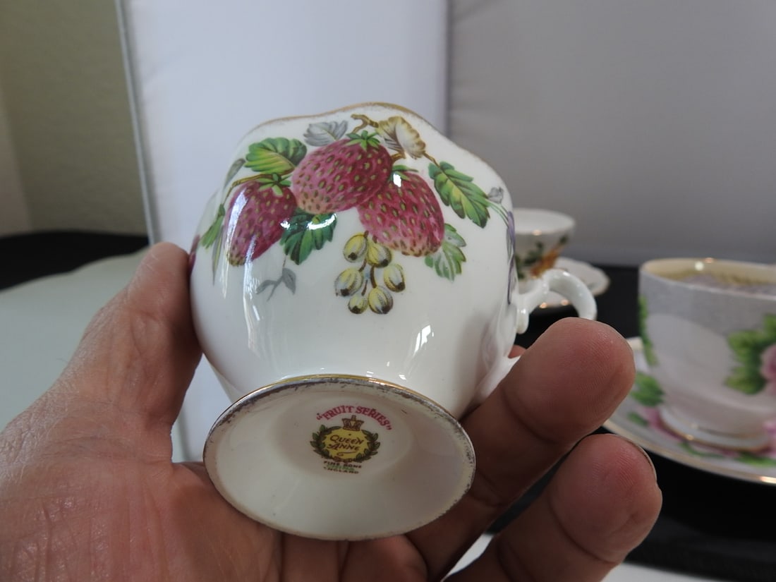 Set of 3 Vintage Bone China Teacup and Saucers - 7
