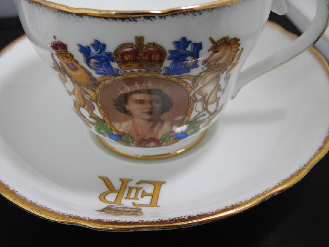 Set of 3 Vintage Bone China Teacup and Saucers - 4