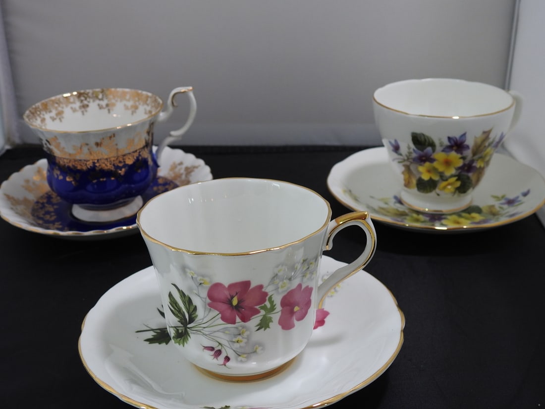 Set of 3 Vintage Bone China Teacup and Saucers - 2