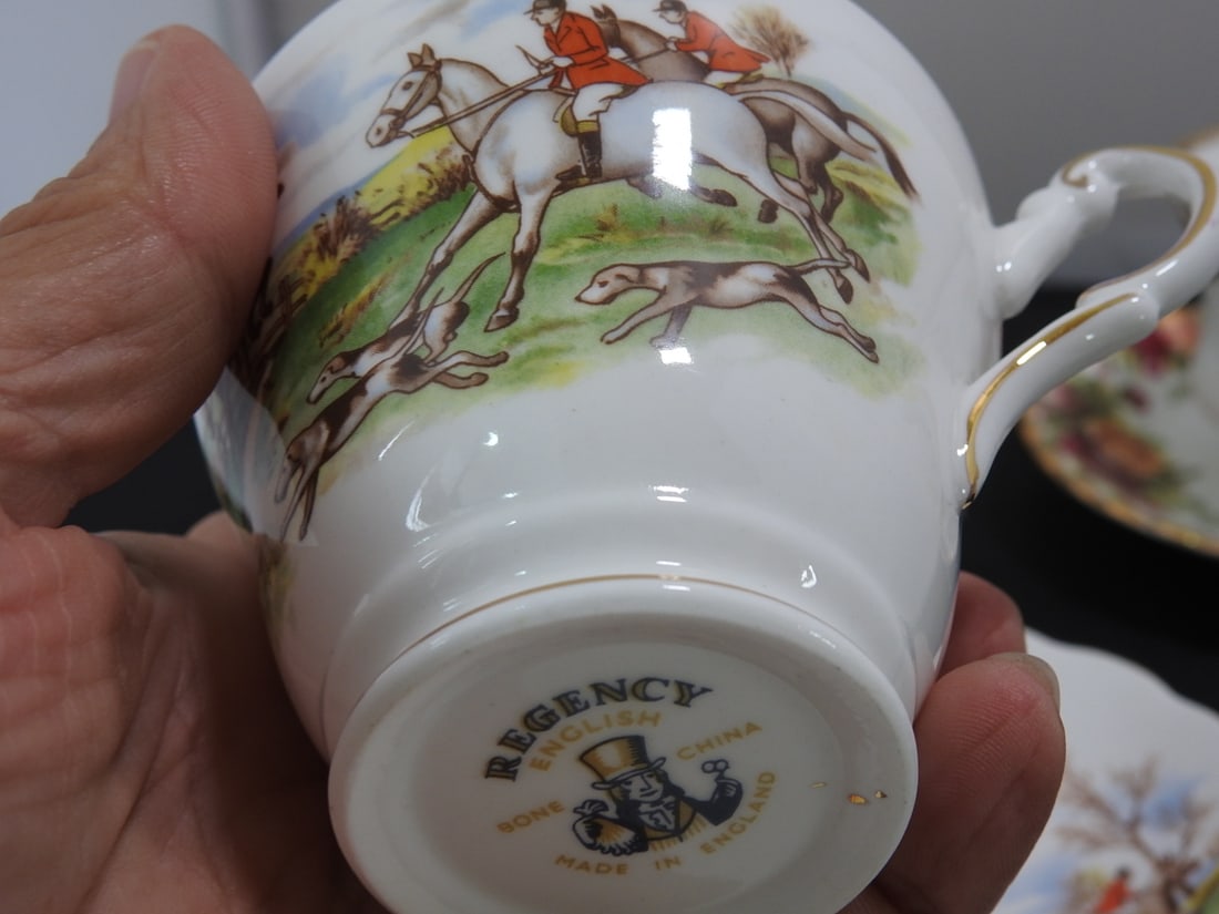 Set of 3 Vintage Bone China Teacup and Saucers - 5