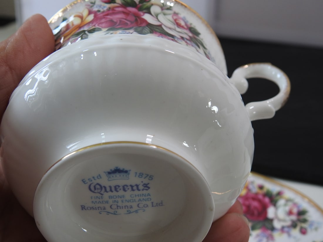 Set of 3 Vintage Bone China Teacup and Saucers - 7