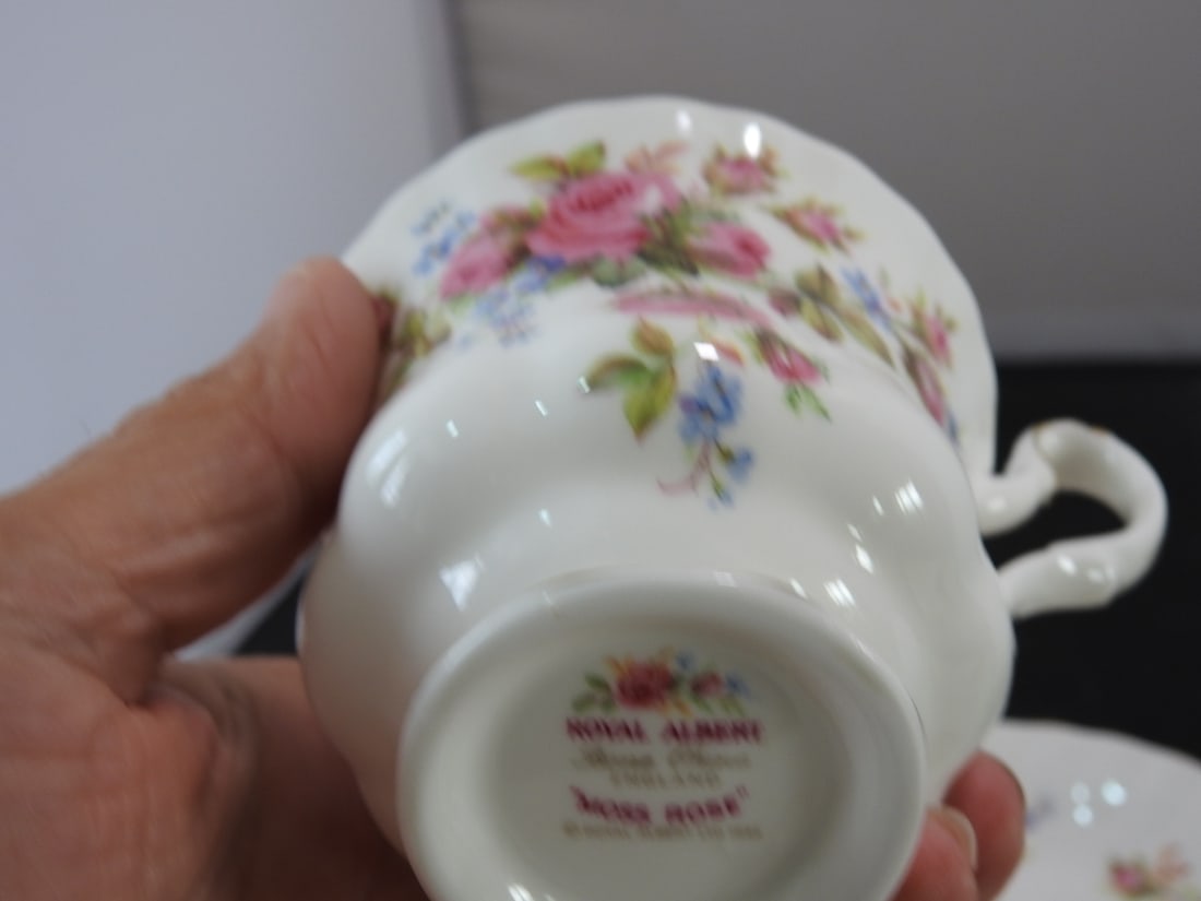 Set of 3 Vintage Bone China Teacup and Saucers - 7