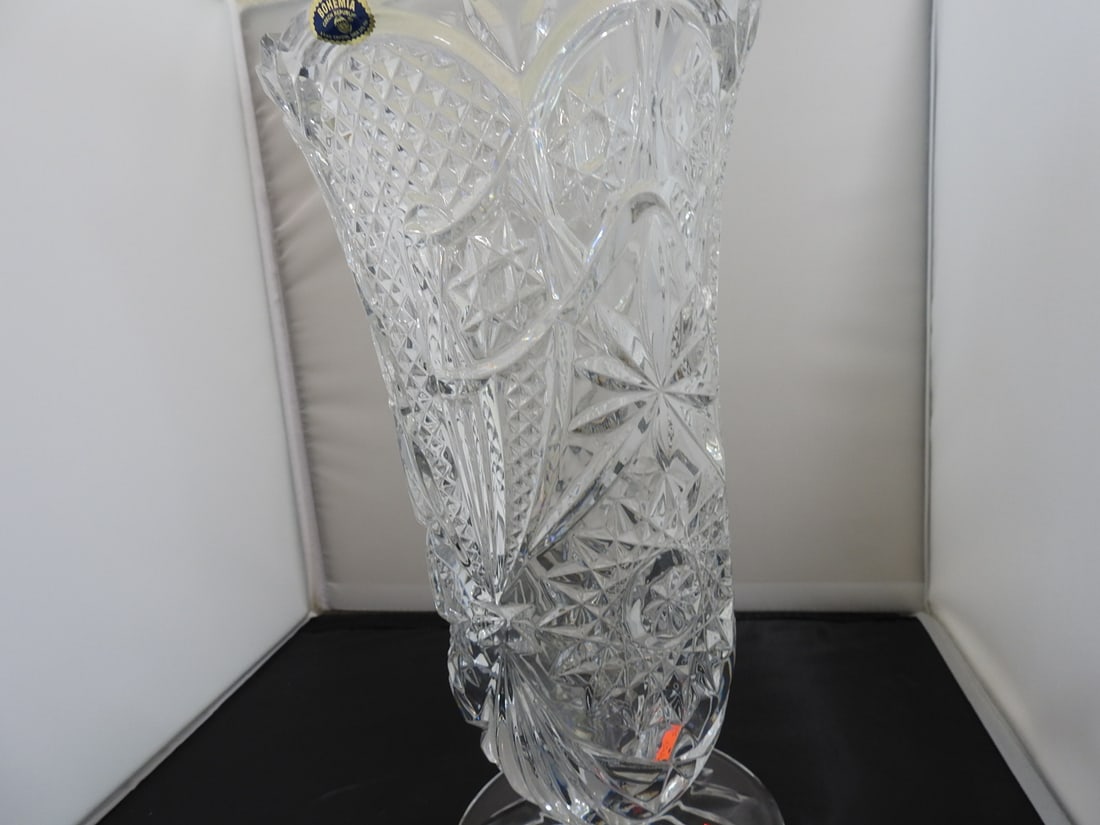 lead crystal footed flute vase - 4