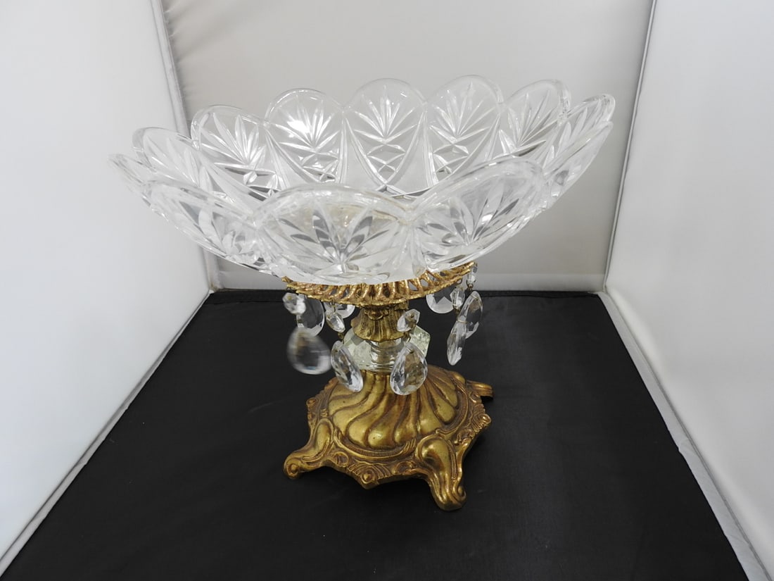 Crystal and Brass Pedestal Fruit Bowl: Crystal and Brass Pedestal Fruit Bowl. Euro Style Approx. 9 x 10.5 x 10.5 in.