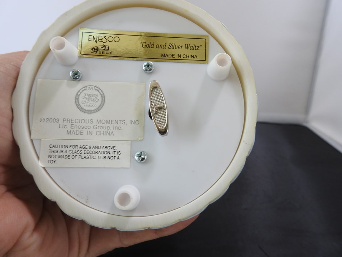 Precious Moments Snow Globe Music Box - 6