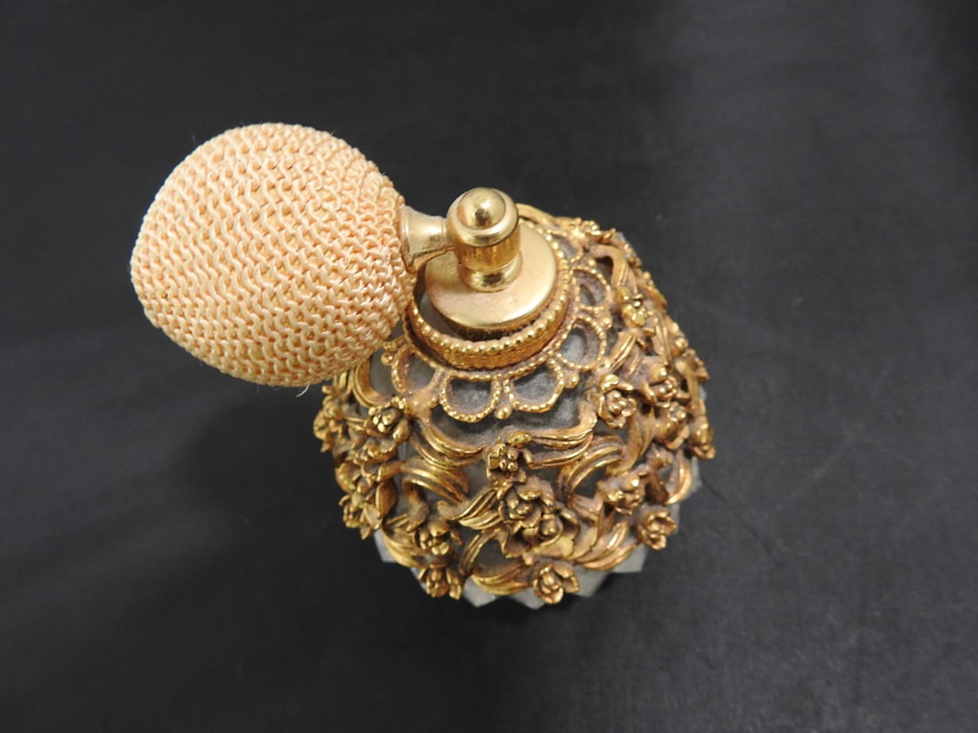 Vintage Perfume bottle with atomizer - 2