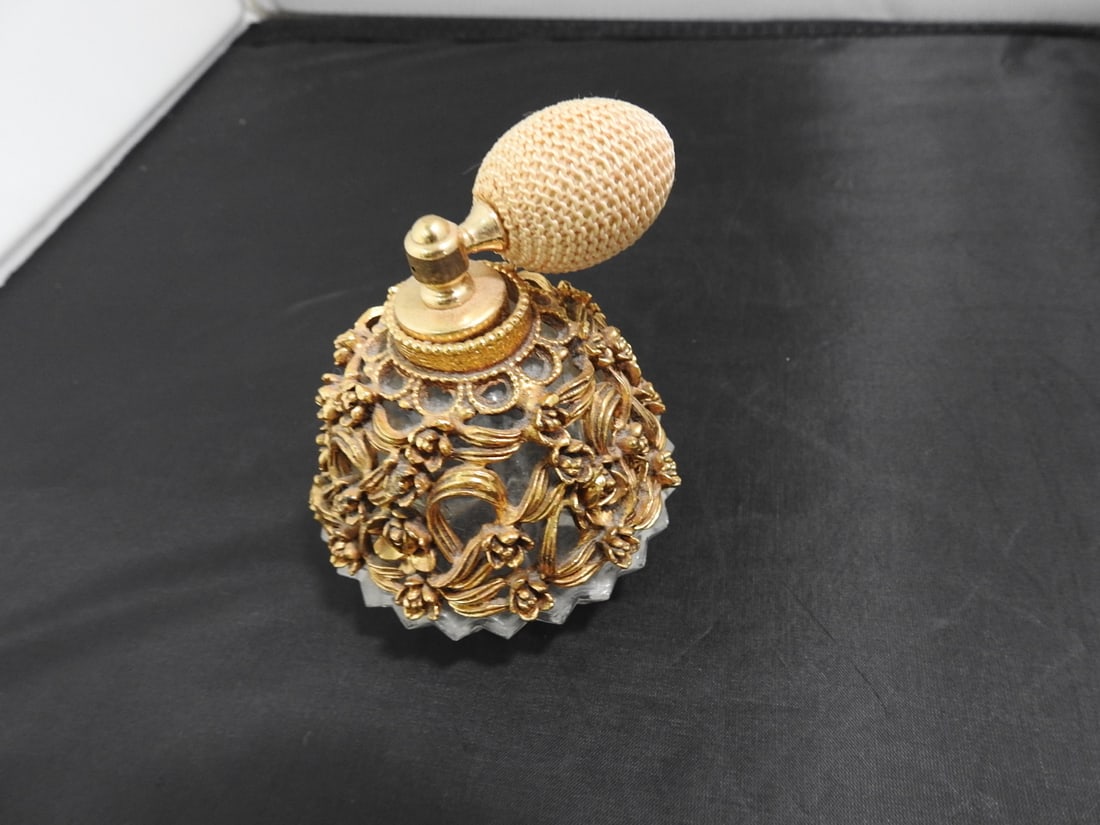 Vintage Perfume bottle with atomizer - 3