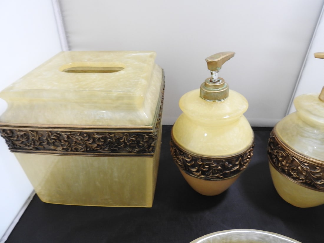 Classic European Style Bathroom set - 3