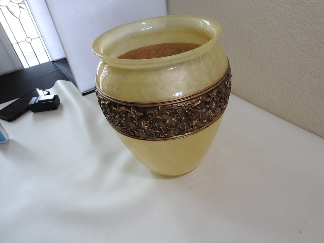 Classic European Style Bathroom Trash Pot - 3