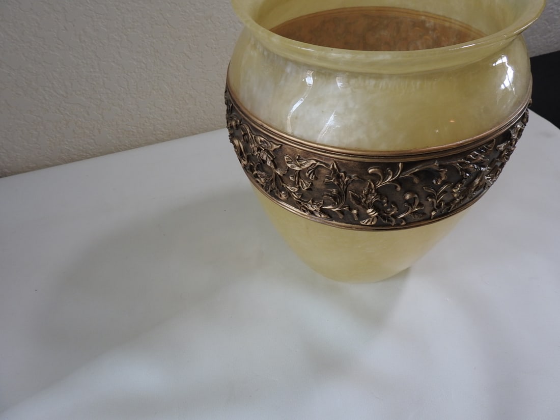 Classic European Style Bathroom Trash Pot - 4