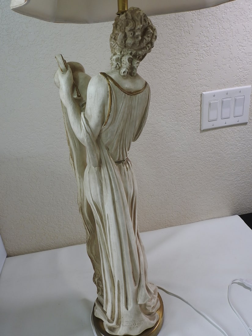 Grecian Woman Lamp - 8