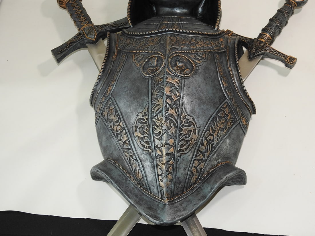 Antique Suit of Arms - 3