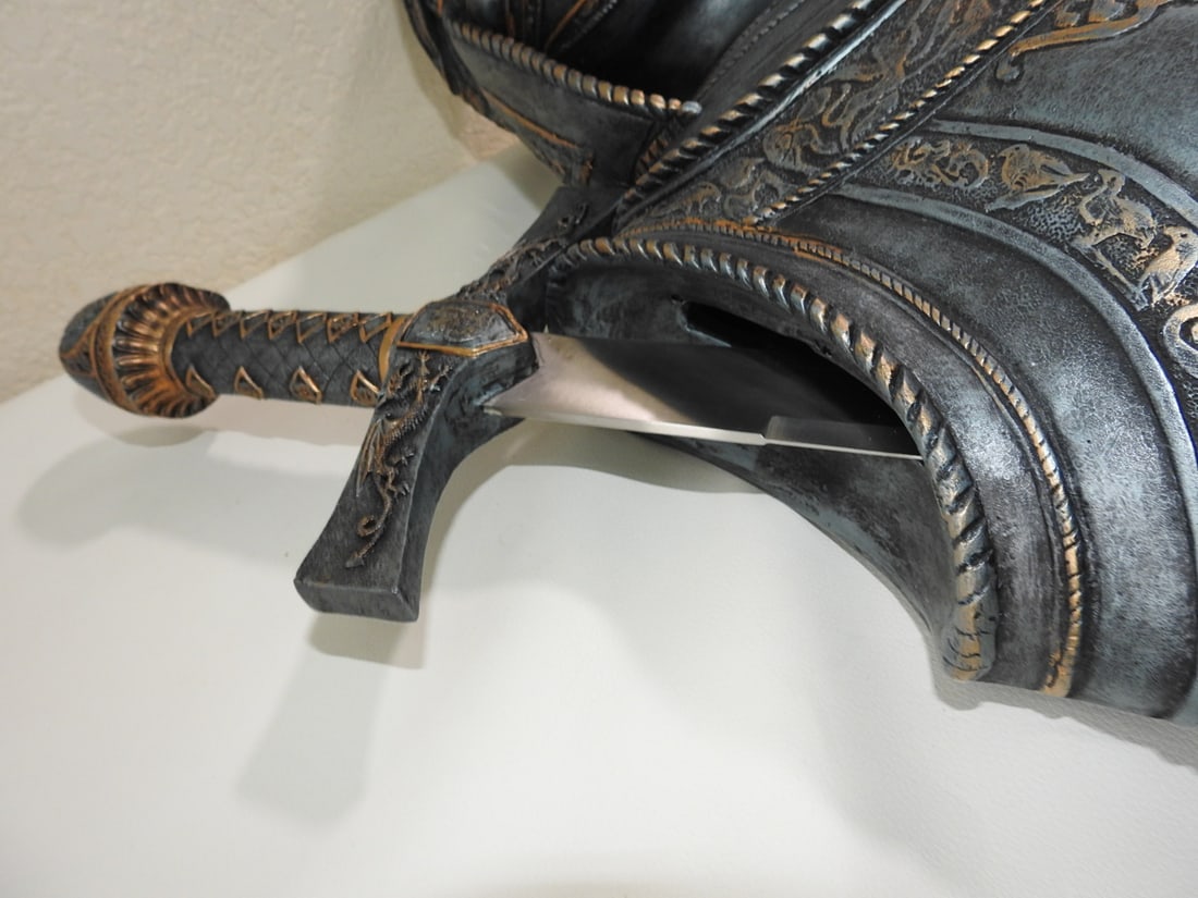 Antique Suit of Arms - 7