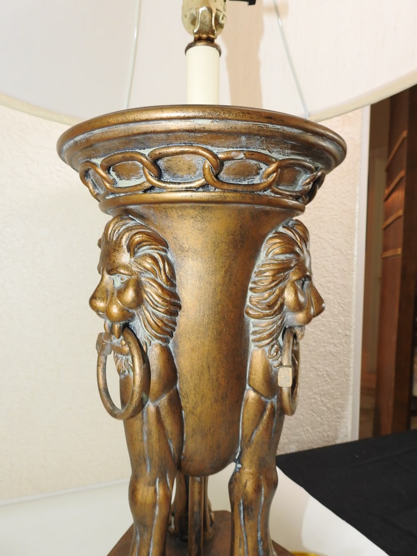 European Urn Style Lamp - 4