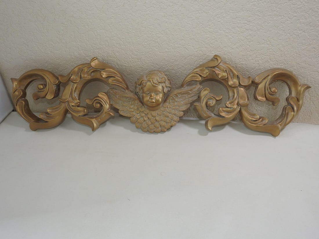 Victorian Style Cherub Wall Flourish - 2
