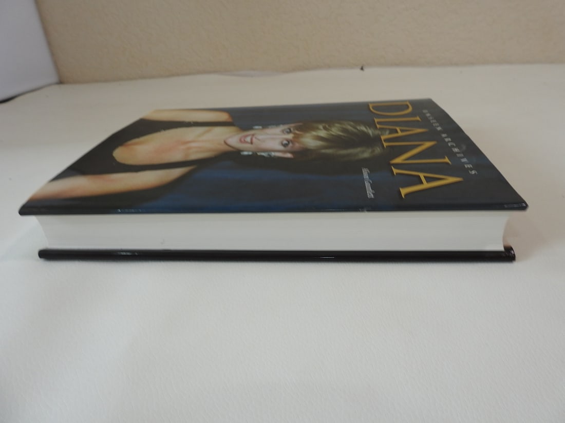 Diana: Unseen Archive by Alison Gauntlett - 4