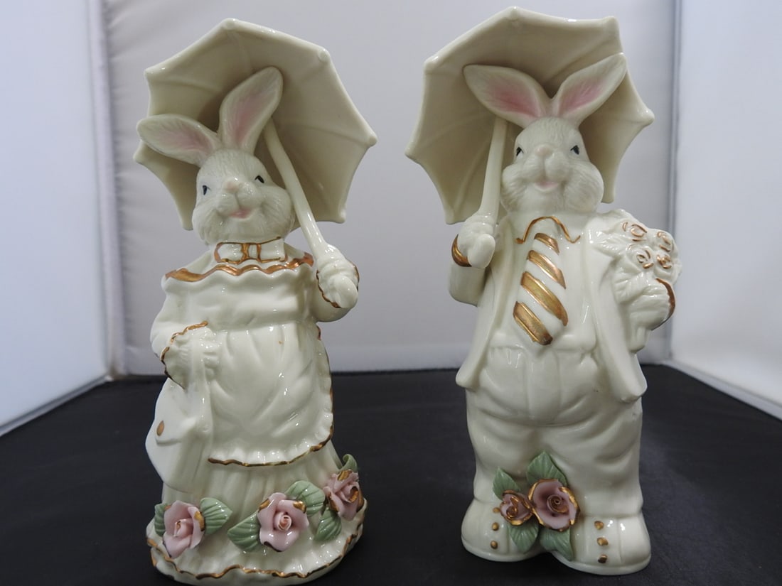 K's Collection Mr. and Mrs. Bunny Ceramic Figurines - 2