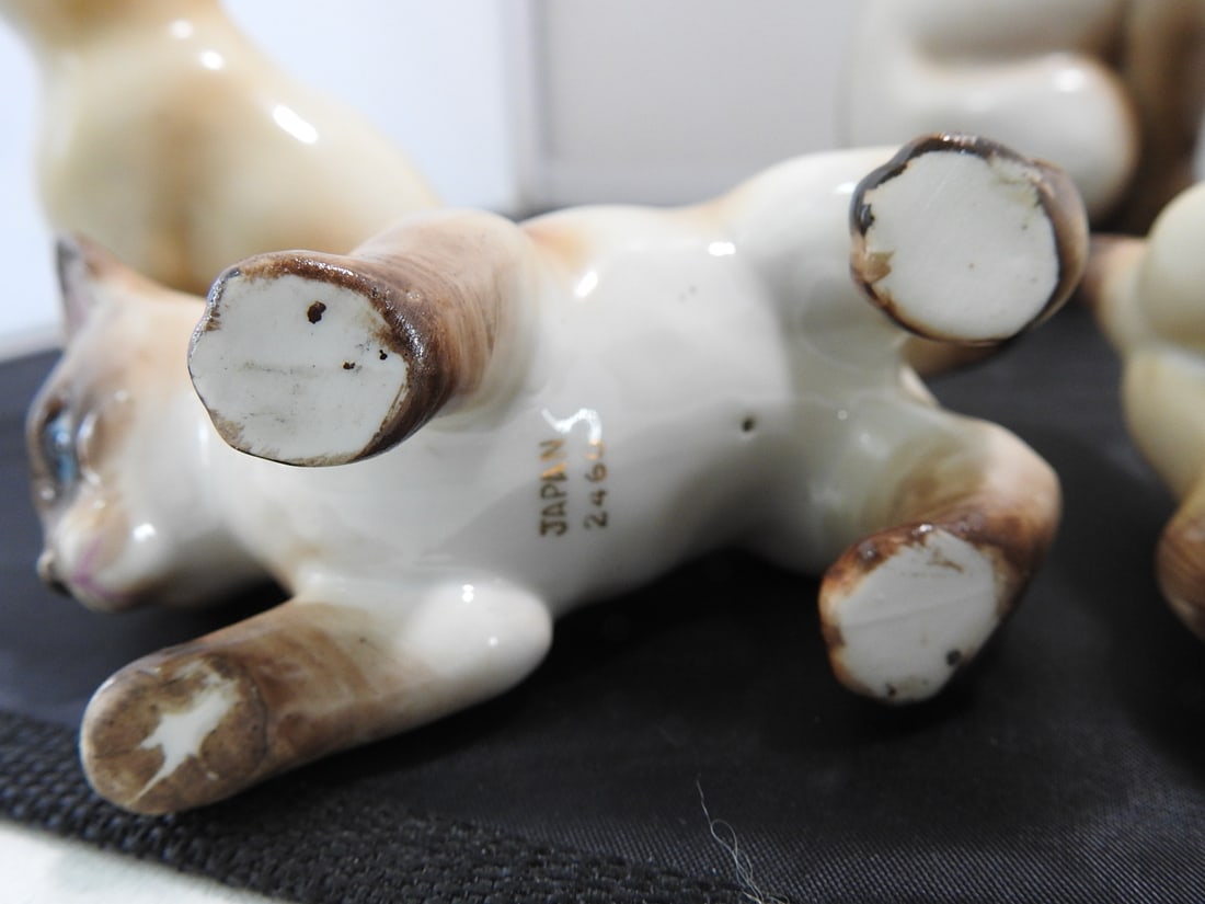 Set of Four Japanese Porcelain Siamese Cat Figures - 6
