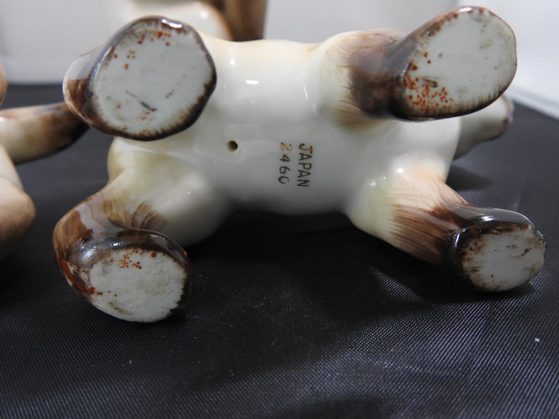 Set of Four Japanese Porcelain Siamese Cat Figures - 7