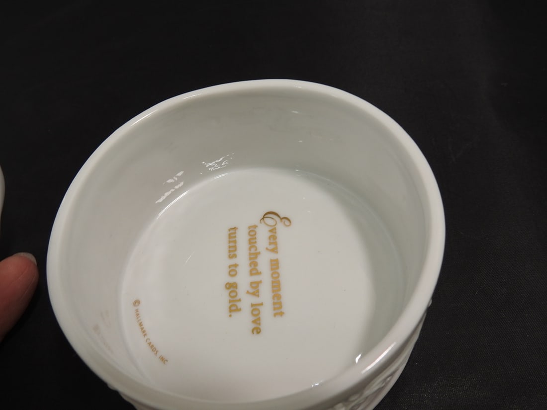 Hallmark 50th Anniversary Porcelain Music Box - 2