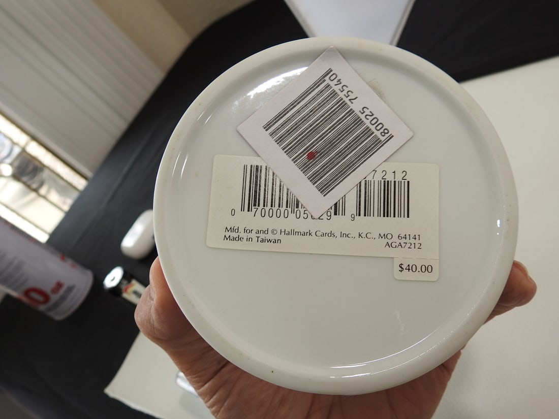 Hallmark 50th Anniversary Porcelain Music Box - 4