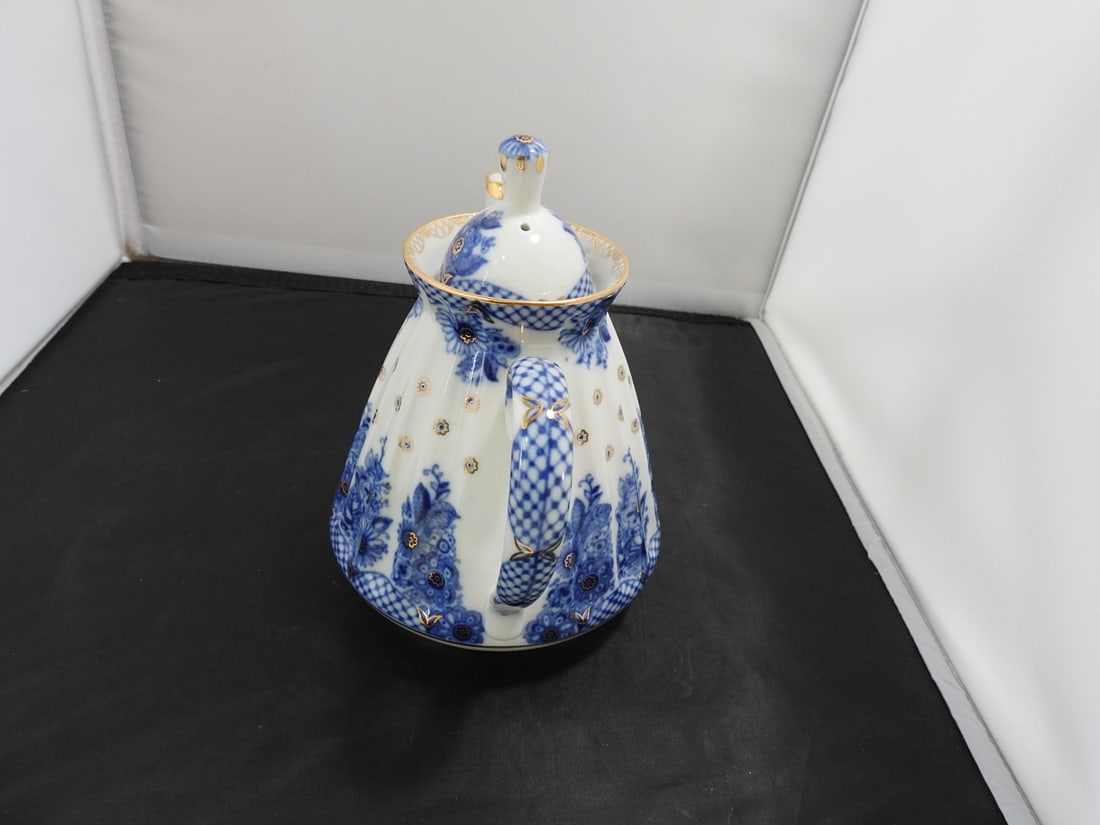 Vintage Russian Blue and White Porcelain Teapot - 2