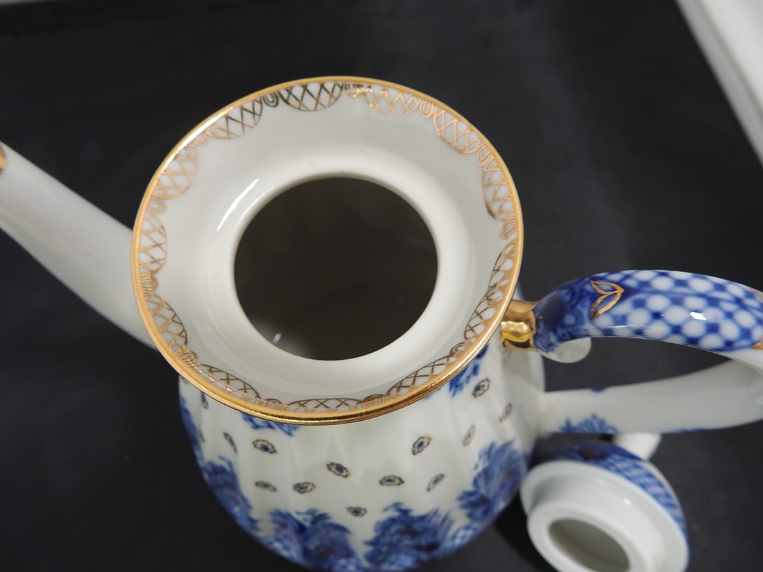 Vintage Russian Blue and White Porcelain Teapot - 5