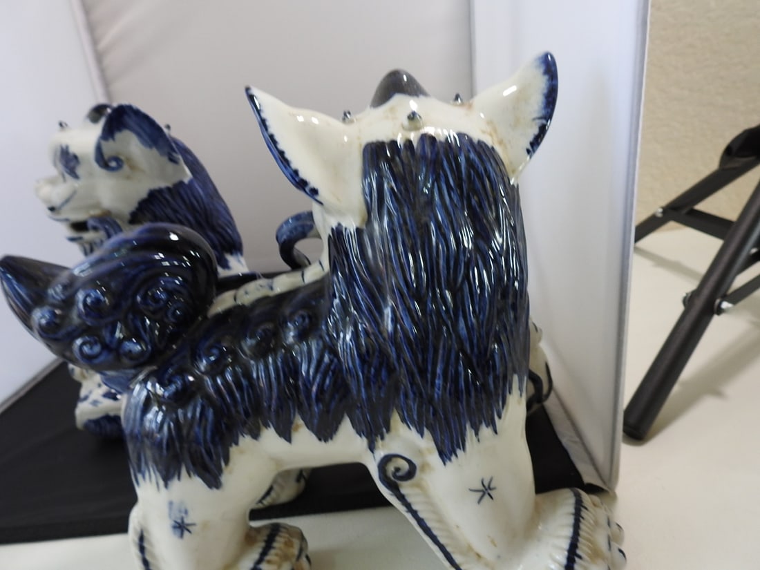 Vintage Blue and White Porcelain Foo Dogs Pair - 5