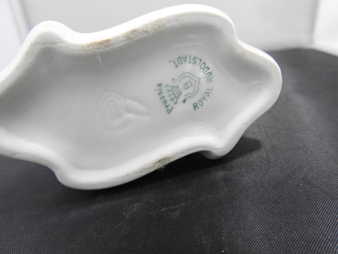 Royal Rudolstadt Prussia Porcelain Floral Trinket Box - 2
