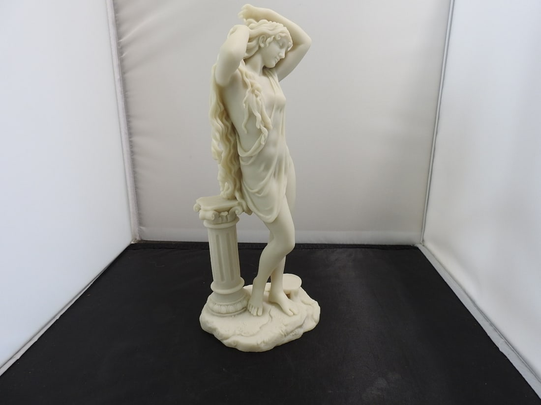 Aphrodite Faux Marble Resin Statue - 4