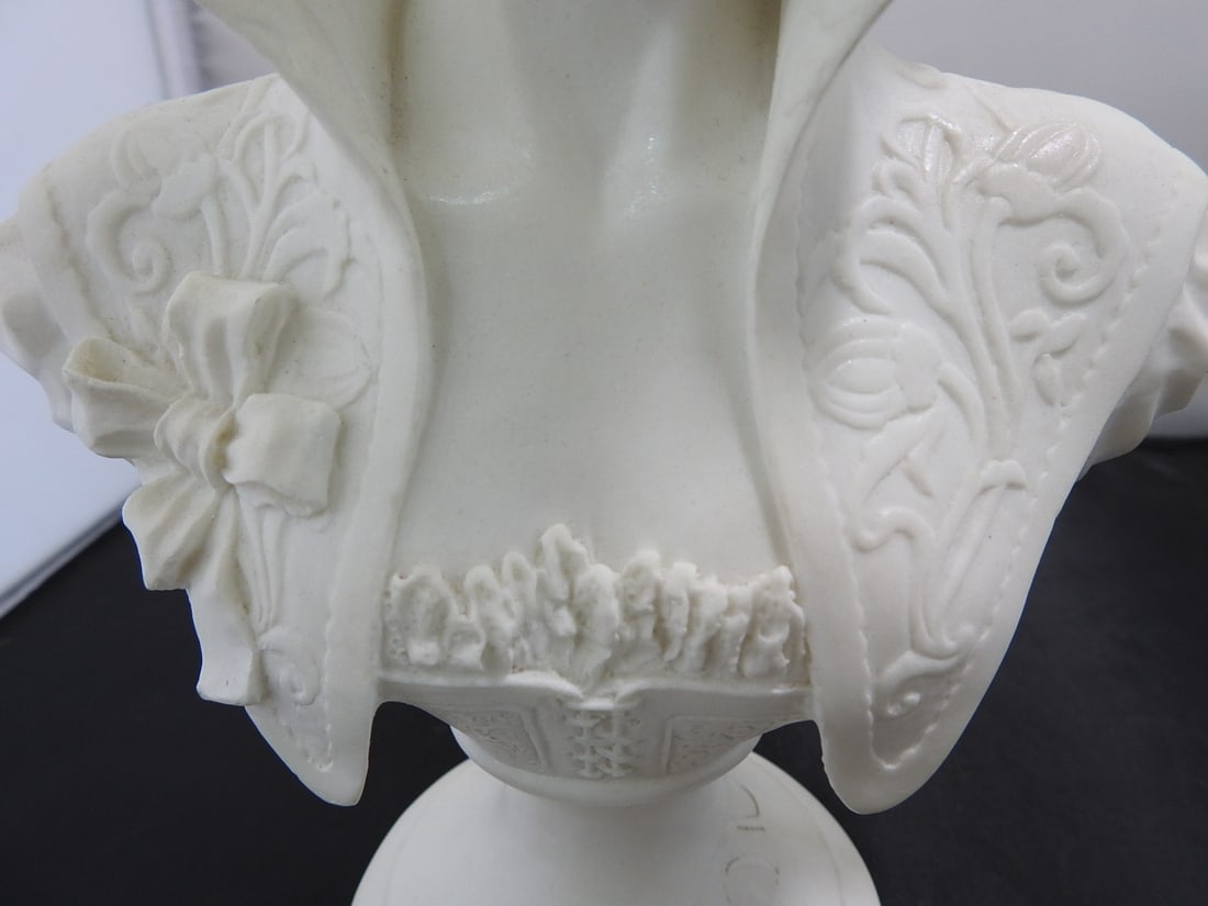 Victorian Lady Classical Resin Bust - 5