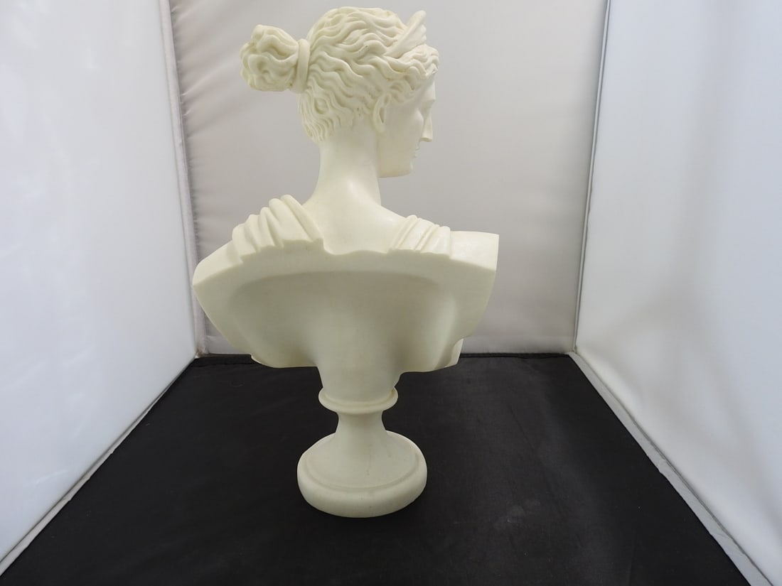 Artemis Classical Resin Bust - 2