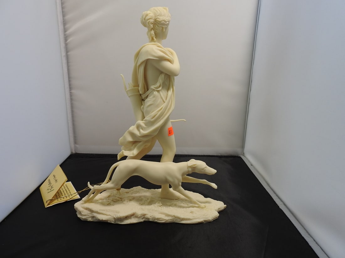 Diana the Huntress Classical Resin Statue - 4