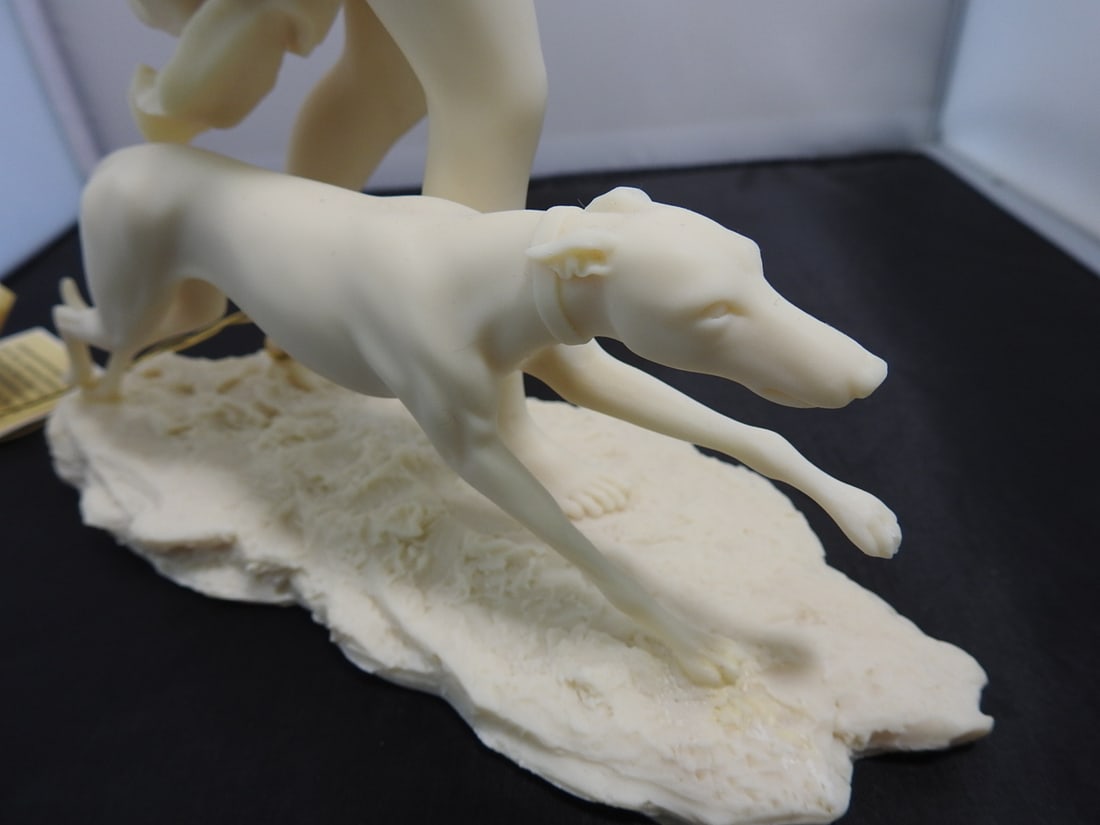 Diana the Huntress Classical Resin Statue - 5
