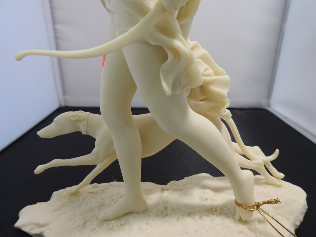 Diana the Huntress Classical Resin Statue - 6