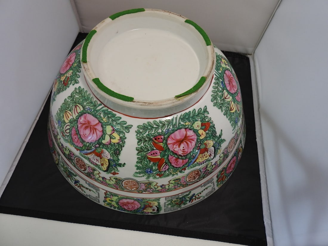 Large Vintage Famille Rose Style Chinese Export Porcelain Bowl - 4