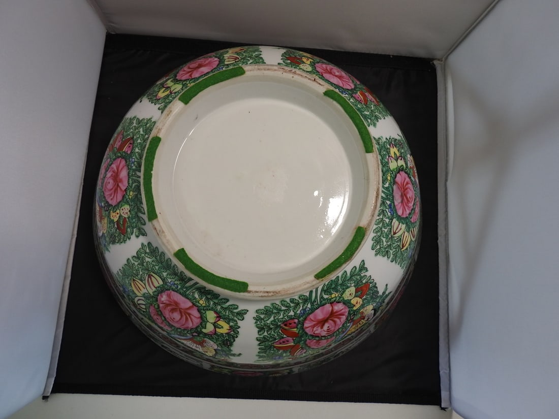 Large Vintage Famille Rose Style Chinese Export Porcelain Bowl - 5