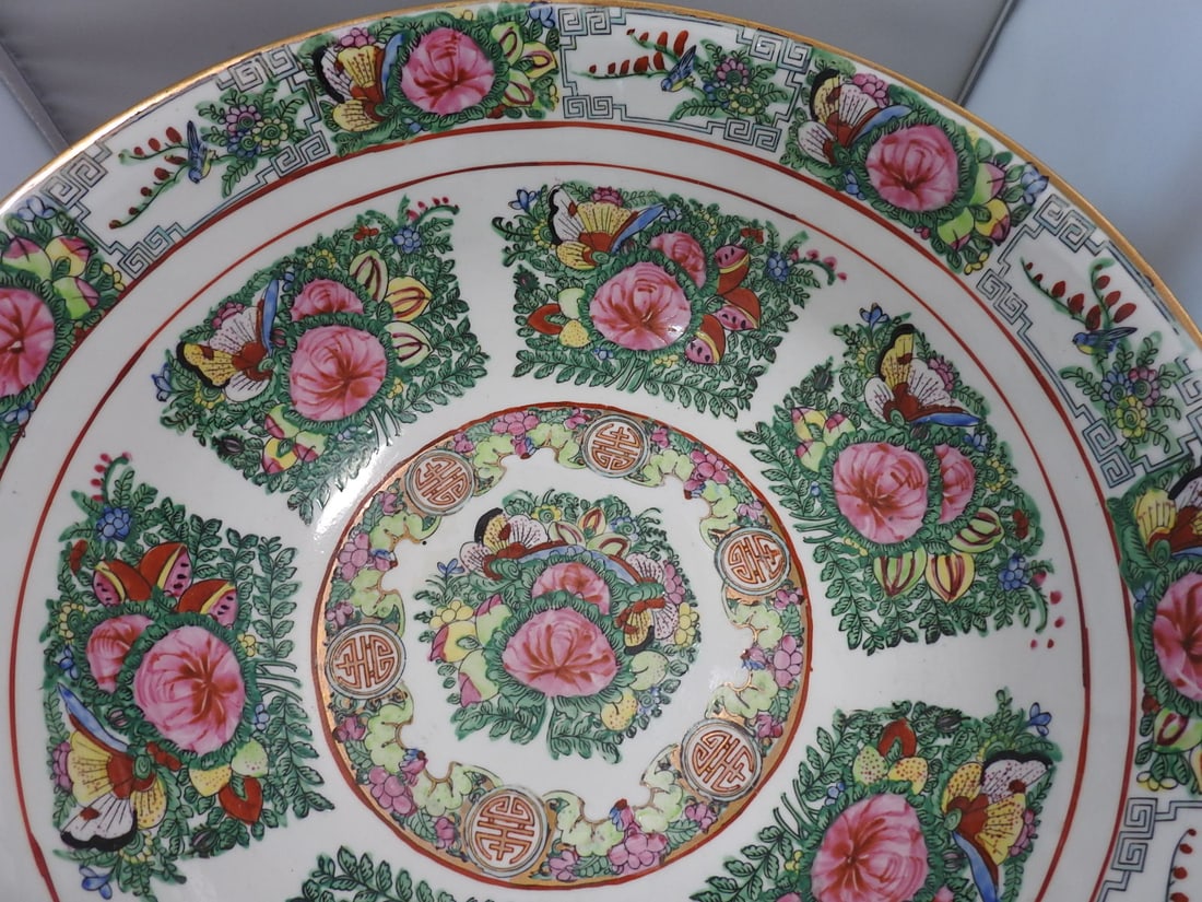 Large Vintage Famille Rose Style Chinese Export Porcelain Bowl - 7