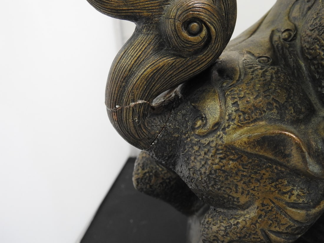 Pair of Faux Bronze Chinese Foo Dog Guardian Lion Figures - 11