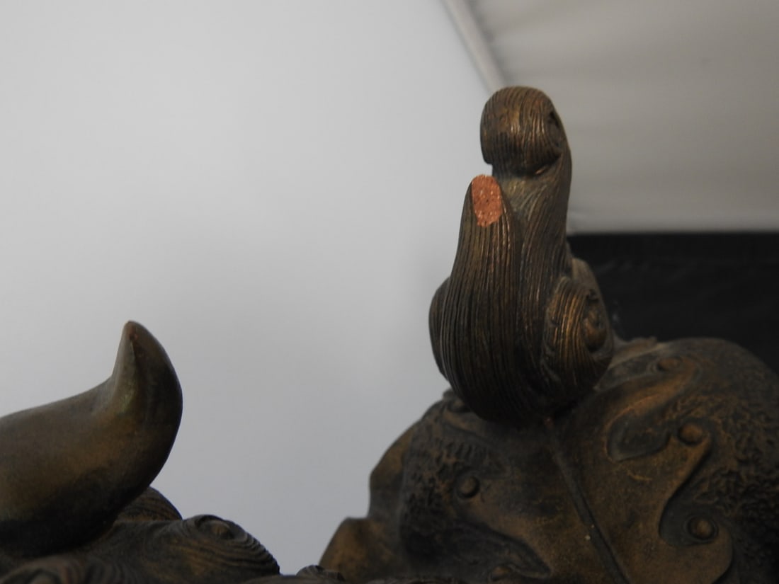 Pair of Faux Bronze Chinese Foo Dog Guardian Lion Figures - 4